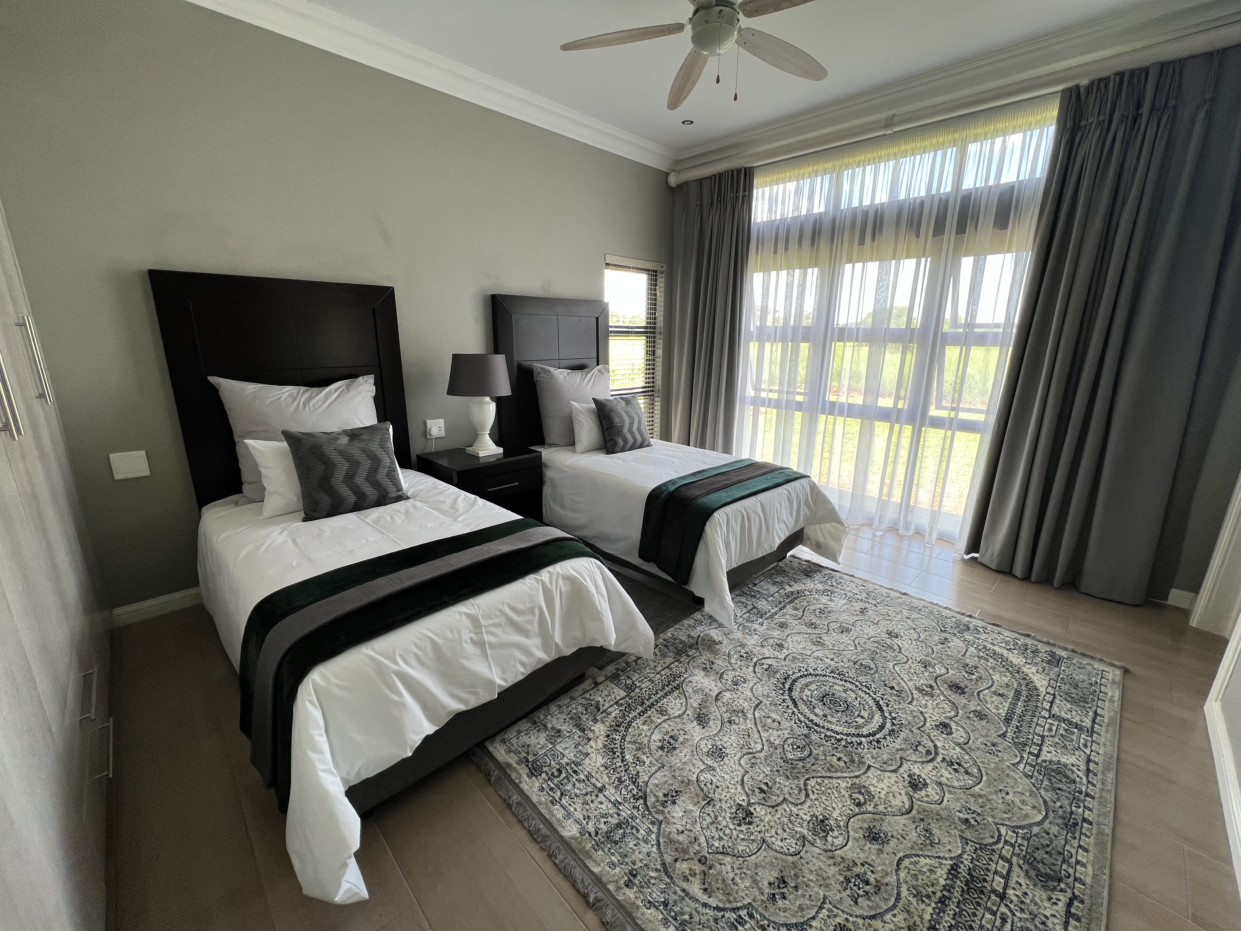 sasavona luxury cottage parys